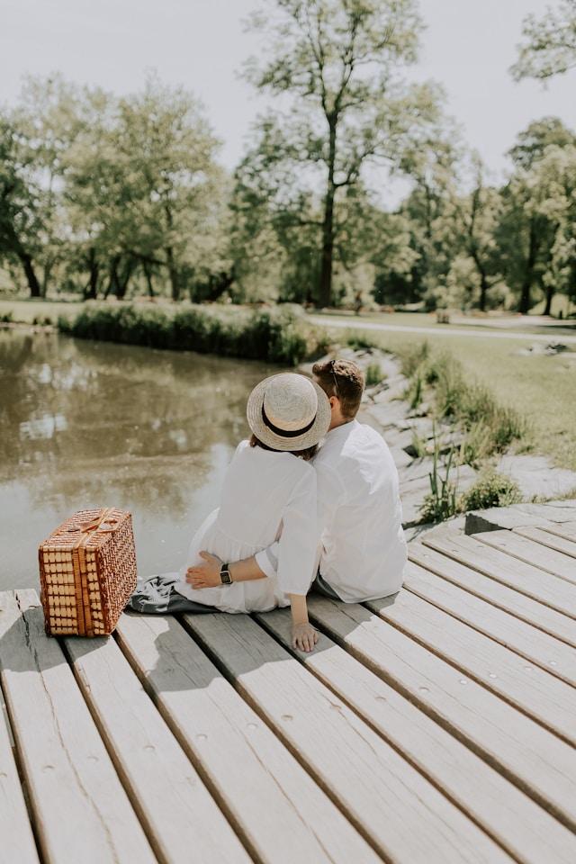 Vorschaubild für den Blogbeitrag "Lichtverhältnisse meistern: Hochzeitsfotografie"