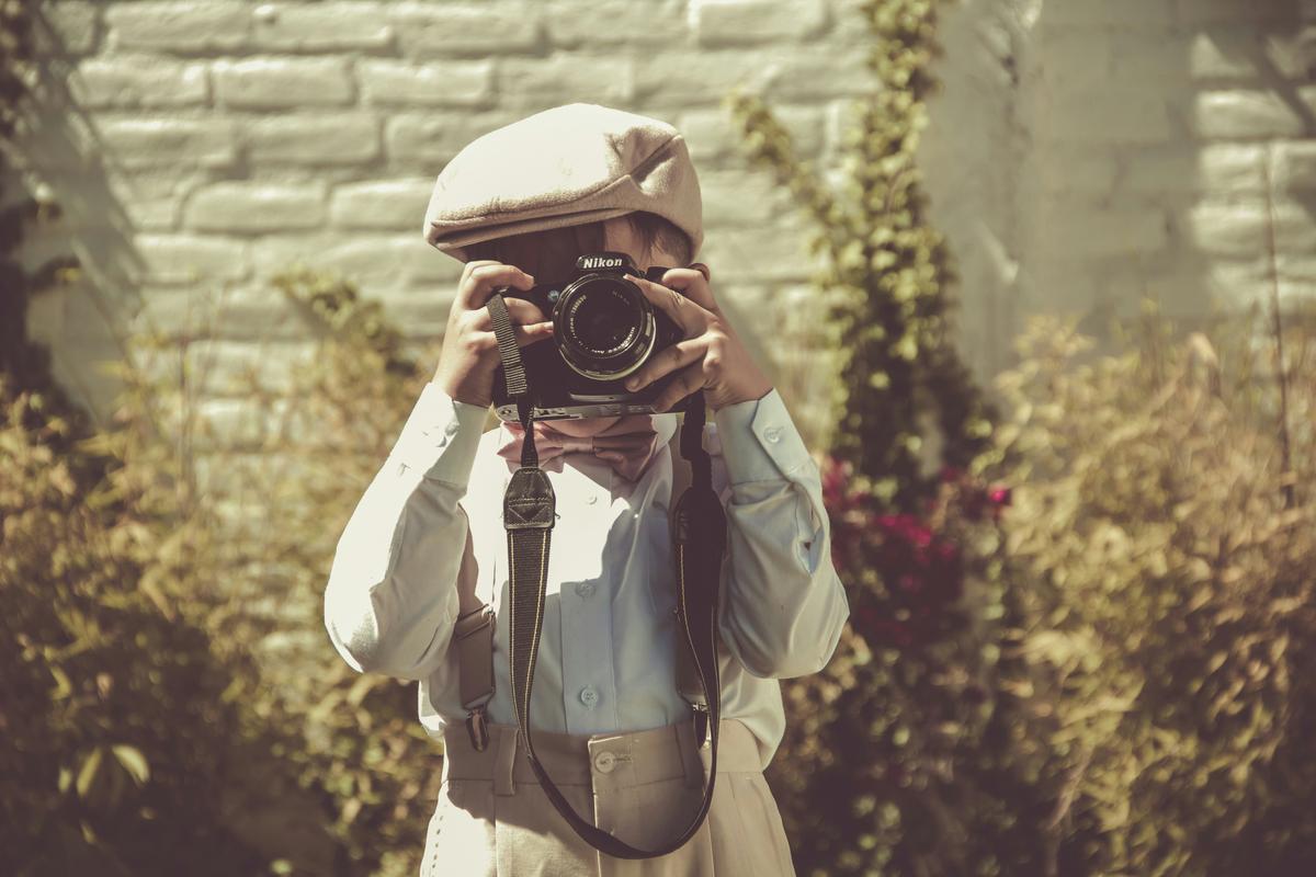 Vorschaubild für den Blogbeitrag "Evolution der Hochzeitsfotografie: Ein historischer Überblick"